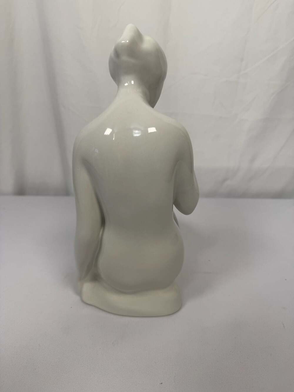 Vintage Royal Dux Bohemia Porcelain Sitting Nude Figurine #737 - Picture 4 of 6